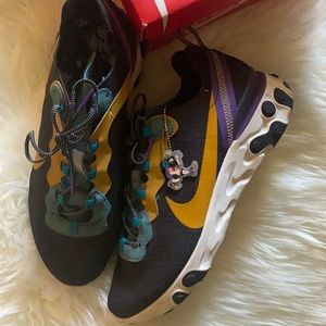 Nike React Element 55